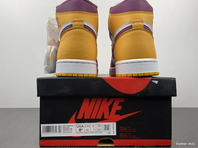 468 Jordan1 Retro 555088-706 OG DailyWear Brotherhood 0619